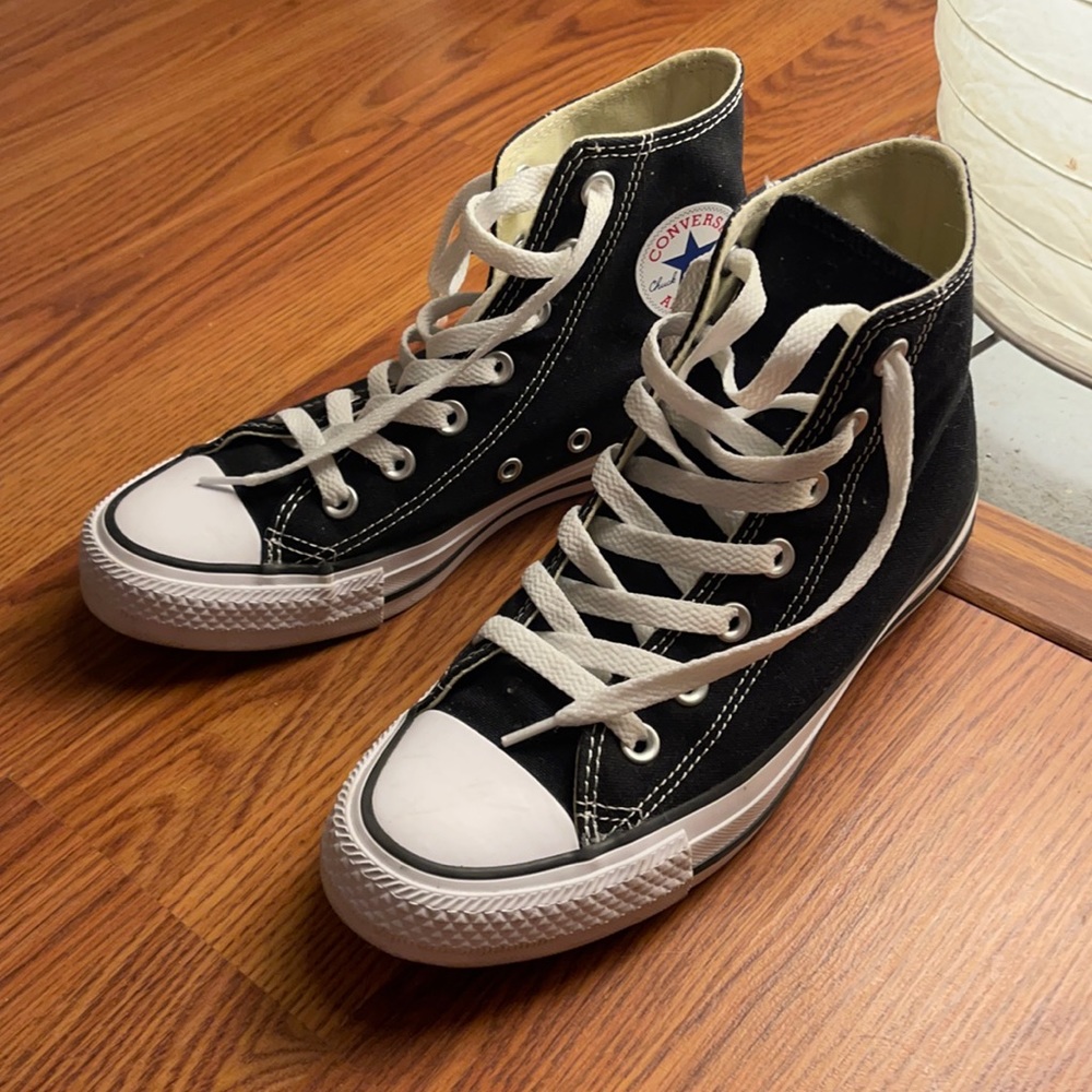 Black converse